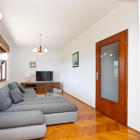 Beautiful Apartment In Trogir With Wifi Exterior foto